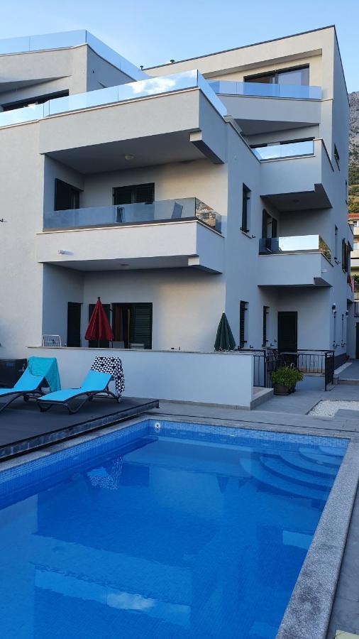 Apartments Marina Omis Bagian luar foto