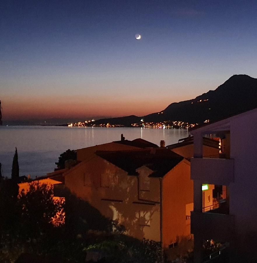 Apartments Marina Omis Bagian luar foto