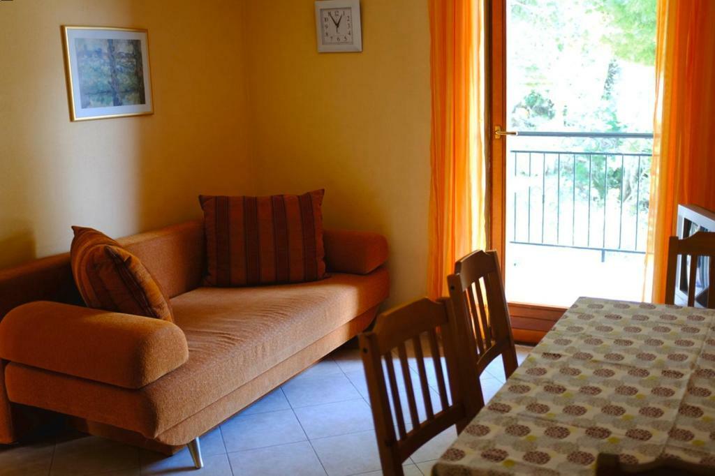 Apartments Marina Omis Bagian luar foto